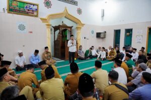 Melalui Safari Ashar, Rico Waas Tekankan Pentingnya Pemberdayaan Masjid sebagai Pusat Aktivitas Umat